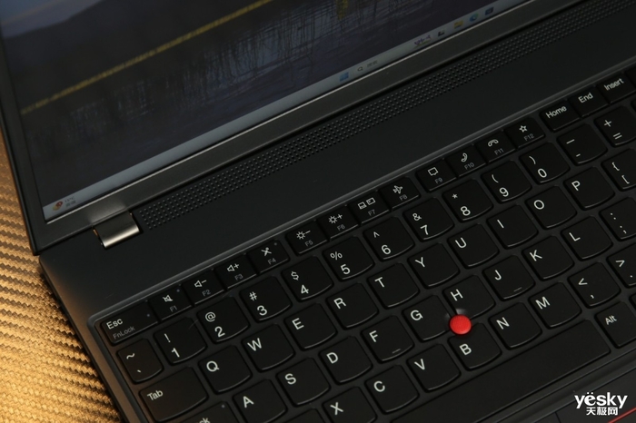 大屏商用笔记本怎么选？ThinkPad L15 Gen 3全面评测，能抗能打的经典之作