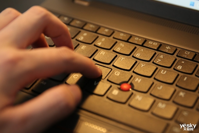 大屏商用笔记本怎么选?ThinkPad L15 Gen 3全面评测,能抗能打的经典之作
